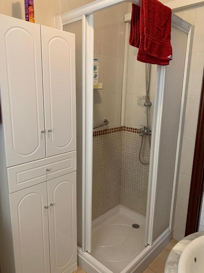 Apartamentos "Mariposa" Бенидорм Екстериор снимка